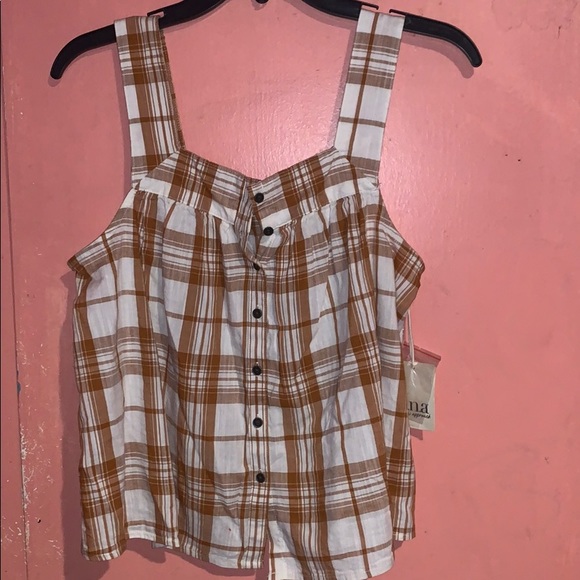 Cute top! - Picture 1 of 3